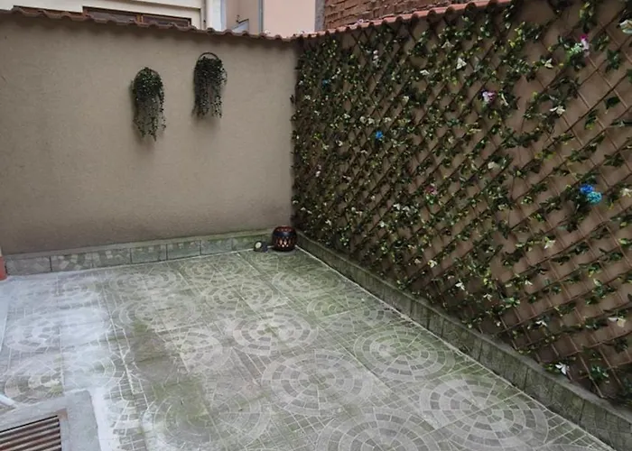 Kapana Garden - 4 Persons Luxury Plovdiv